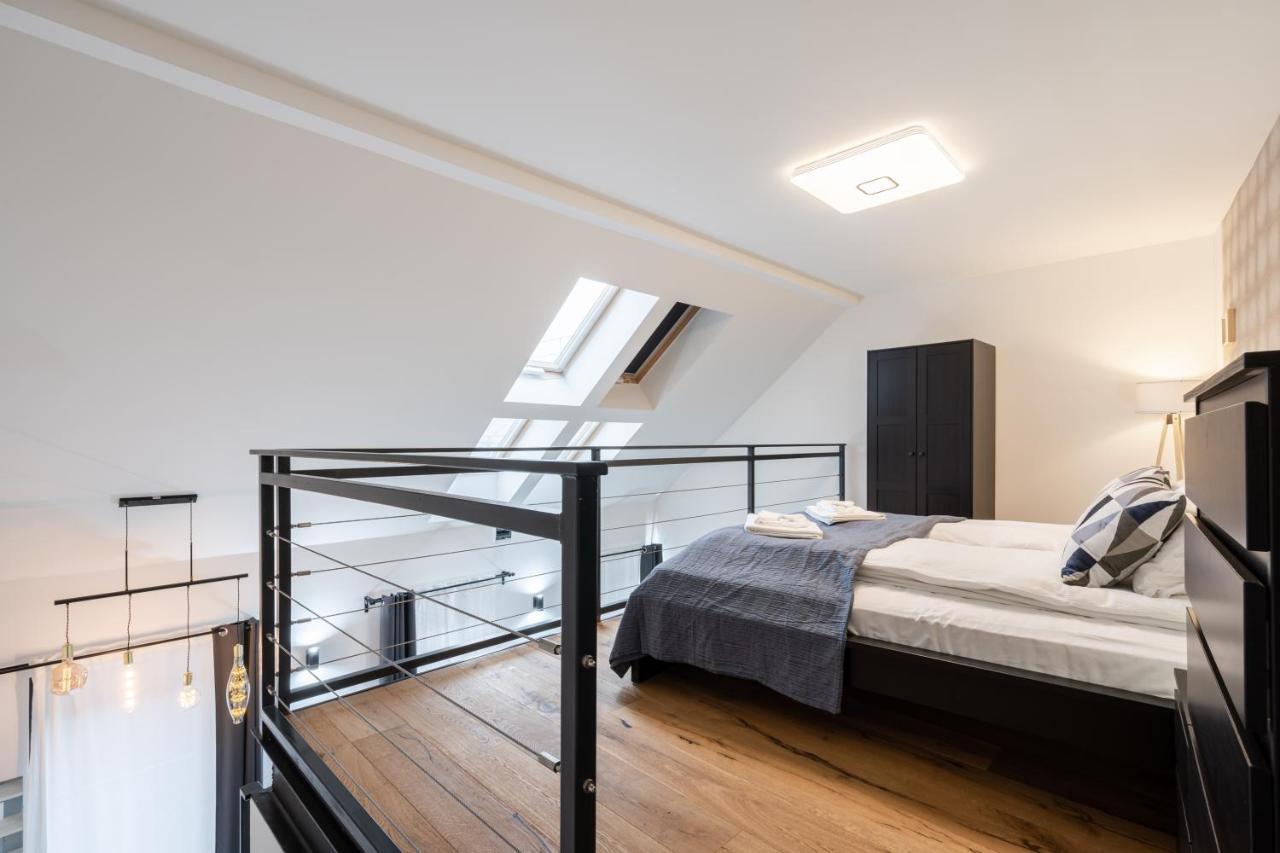 Apartment Station With Gallery